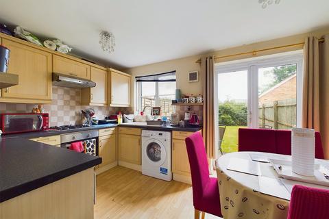 34 Bishops Castle Way, Gloucester, GL1 4DP