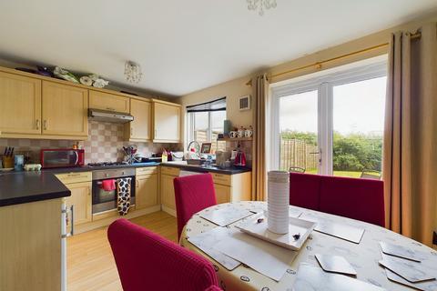 34 Bishops Castle Way, Gloucester, GL1 4DP