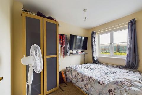 34 Bishops Castle Way, Gloucester, GL1 4DP