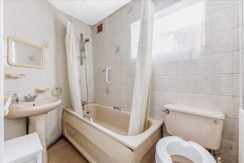 73 Devonport Road, London, W12 8PB