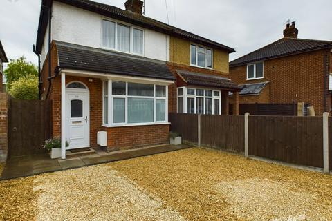 2 bedroom semi-detached house for sale, Rose Avenue, Aylesbury, Buckinghamshire