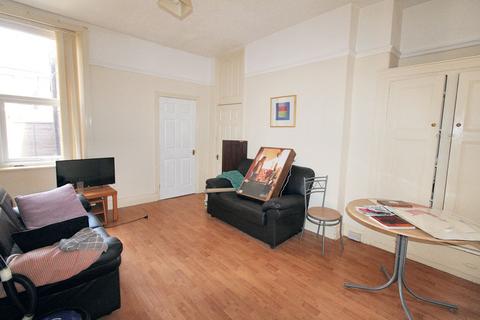 2 bedroom ground floor flat for sale, Glenthorn Road, Jesmond, Newcastle upon Tyne, Tyne and Wear, NE2 3HJ