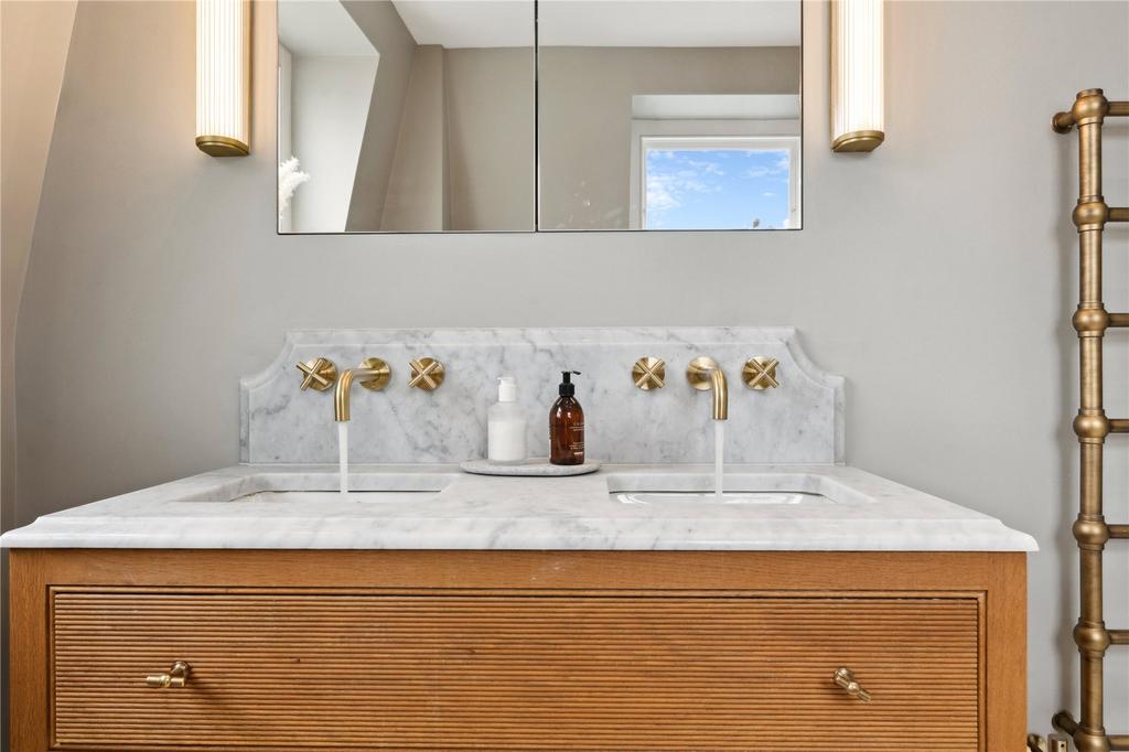Twin Sink