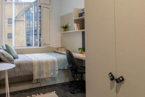 1 bedroom in a flat share to rent, Platinum En Suite Plus at Vega, 6 Miles Street SW8