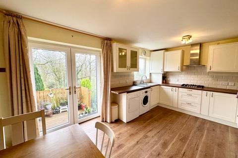 3 bedroom end of terrace house for sale, Chiserley Gardens, Hebden Bridge, HX7 8RU