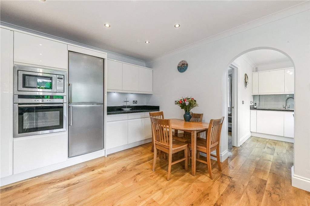 Kitchen/Breakfast
