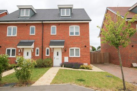 4 bedroom semi-detached house for sale, Ayres Grove, Wokingham, RG40