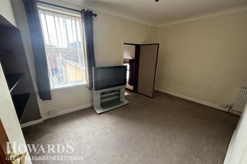 3 bedroom terraced house to rent, St Peters Road, Great yarmouth