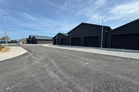 Industrial unit to rent, West Moss Lane, Lytham St. Annes FY8