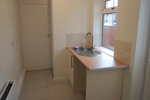 2 bedroom terraced house to rent, Mayfield Terrace, Tadcaster LS24