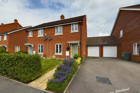 3 bedroom semi-detached house for sale, Merryweather Street, AYLESBURY, HP18 0YB