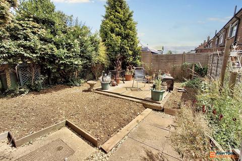 19 Chiltern Rise, Gunthorpe, Peterborough, PE4 7TB