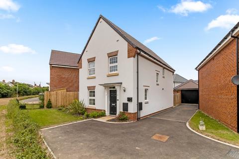 4 bedroom detached house for sale, Peregrine Close, Newent, Gloucestershire, GL18