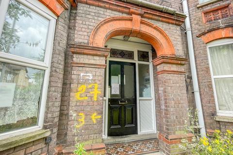 1 bedroom flat for sale, Flat 4, 27 Biscot Road, Luton, Bedfordshire, LU3 1AH