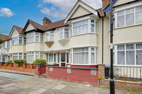 3 bedroom terraced house for sale, Causeyware Road, London