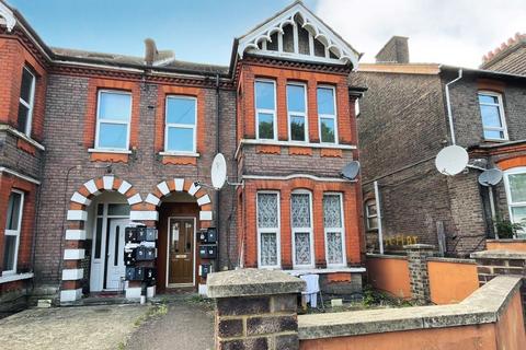 1 bedroom flat for sale, Flat 10, 23-25 Biscot Road, Luton, Bedfordshire, LU3 1AH