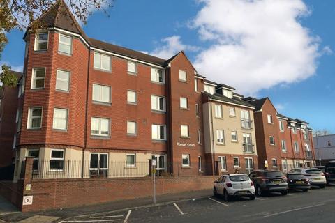 1 bedroom flat for sale, 43 Roman Court, High Street, Edenbridge, Kent, TN8 5LW