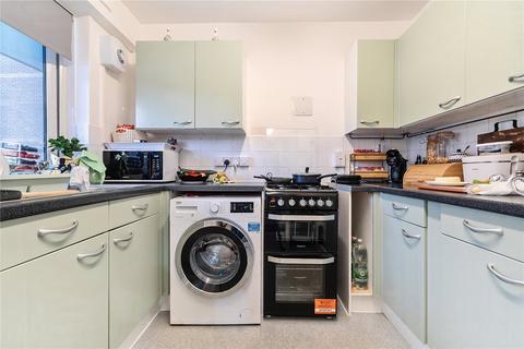 2 bedroom flat for sale, Bell Green Lane, London, SE26