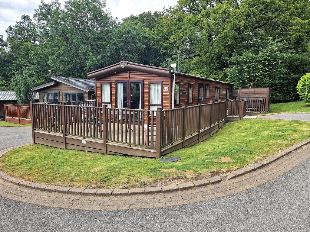 Finlake Holiday Resort & Spa, Newton... 3 bed lodge for sale - £60,000