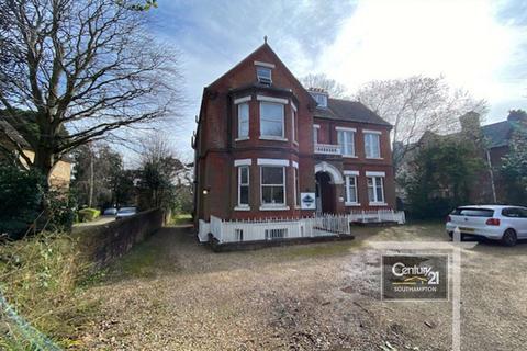 2 bedroom flat to rent, Westwood Road, SOUTHAMPTON SO17