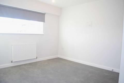 1 bedroom flat to rent, 2-6 Green Lane, Shepperton, TW17