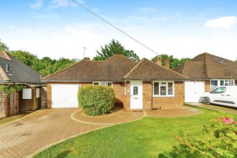 2 bedroom detached bungalow for sale, Penlee Close, Edenbridge TN8