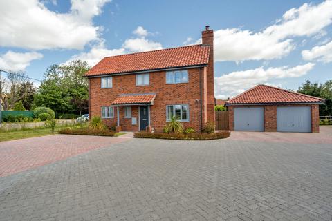 3 bedroom detached house for sale, Crown Meadow, Stowupland, Stowmarket, Suffolk, IP14