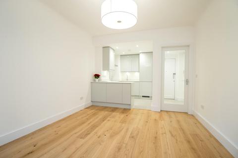 1 bedroom apartment to rent, Grove End Gardens, Grove End Road, St John's Wood, London, NW8