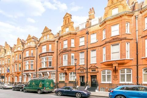 3 bedroom flat for sale, Draycott Place, Chelsea, London, SW3