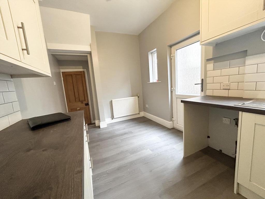 Kitchen 1