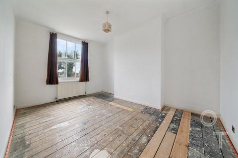2 bedroom maisonette to rent, Gaisford Street, Kentish Town NW5