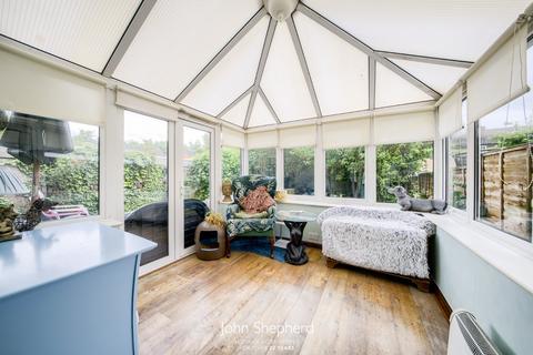 138 Arlescote Road, Solihull, B92 9HZ