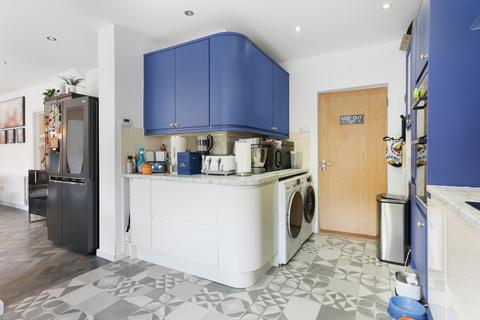 101 Benfleet Close, Sutton, SM1 3SD