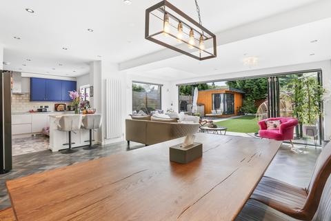 101 Benfleet Close, Sutton, SM1 3SD