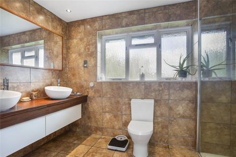 5 Bramblewood, Merstham, Redhill, RH1 3DW