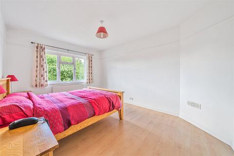 68 Raeburn Avenue, Surbiton, KT5 9DR