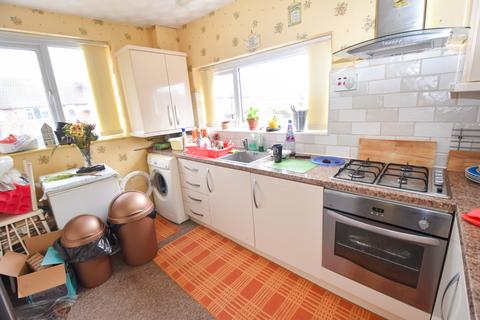 2 bedroom flat for sale, Hereford Grove, Cadishead, M44