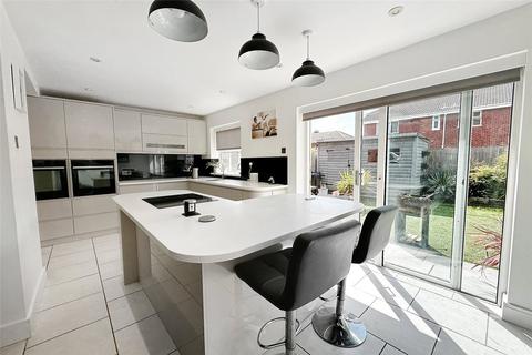 3 bedroom semi-detached house for sale, Eagles Chase, Littlehampton, West Sussex