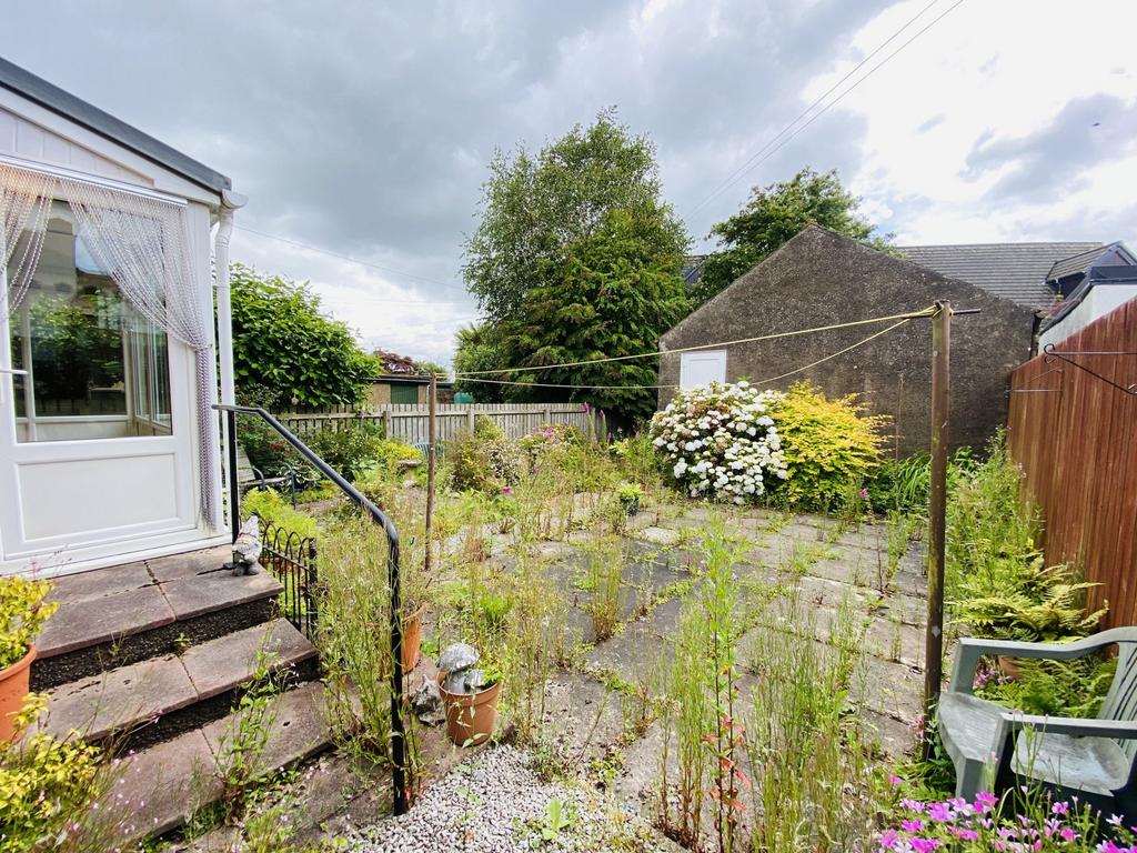 19 Rosemount Street, Dumfries, DG2 7 AF - Braidwood