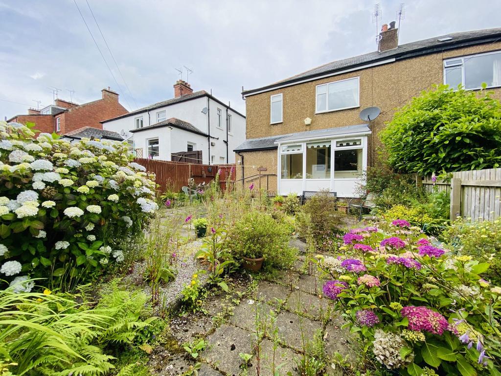 19 Rosemount Street, Dumfries, DG2 7 AF - Braidwood