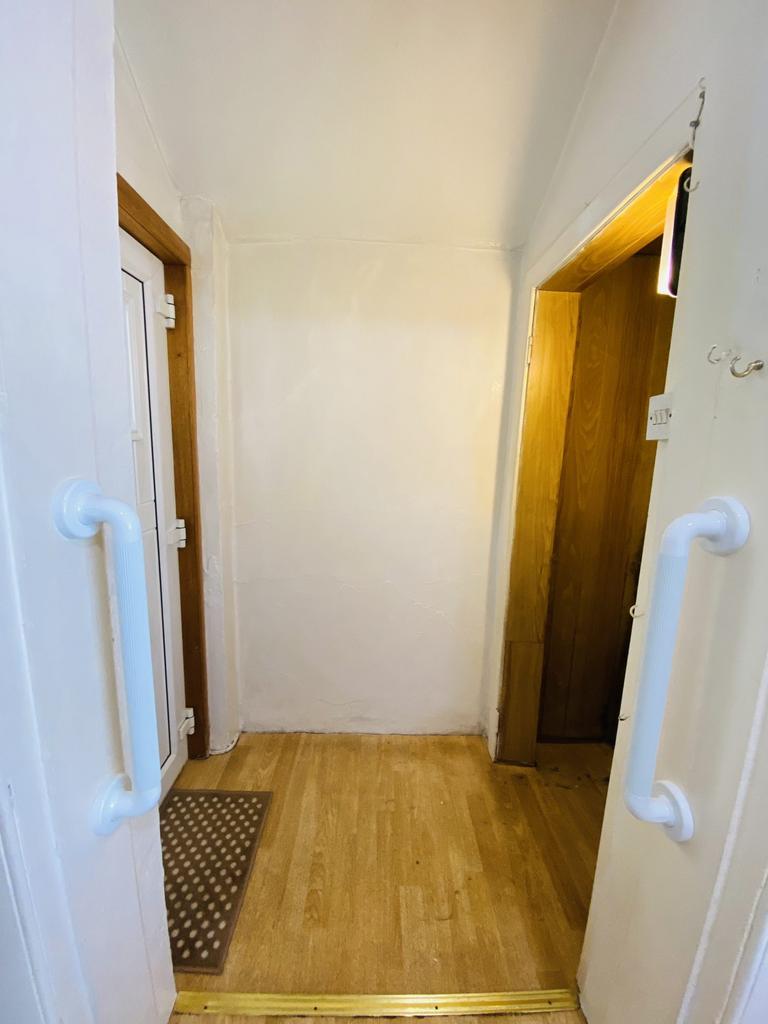 19 Rosemount Street, Dumfries, DG2 7 AF - Braidwood