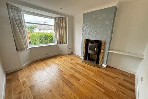 3 bedroom semi-detached house to rent, Winchester Road, Basingstoke RG21