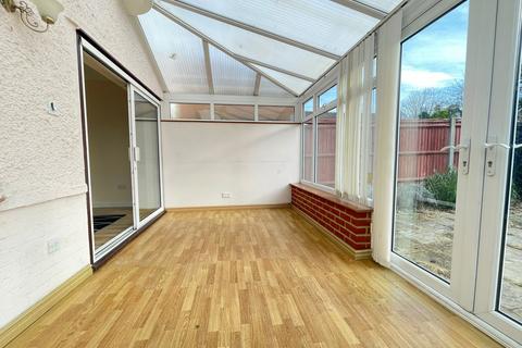 3 bedroom semi-detached house to rent, Winchester Road, Basingstoke RG21