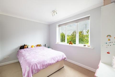28 Wontford Road, Purley, CR8 4BL