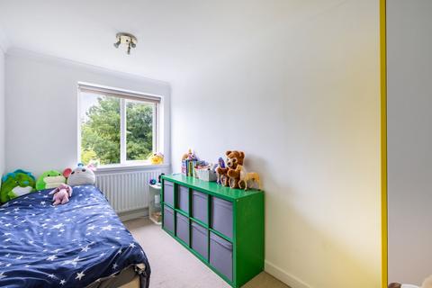 28 Wontford Road, Purley, CR8 4BL