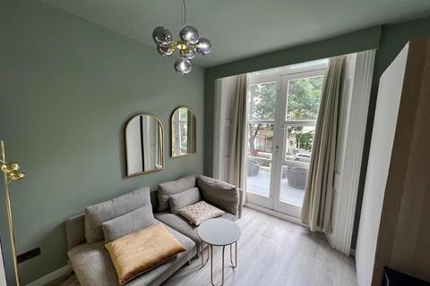 undefined, London W2
