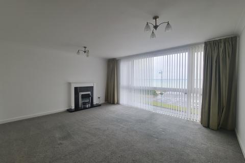 2 bedroom flat to rent, Solent Heights, Marine Parade East, Lee-on-the-Solent