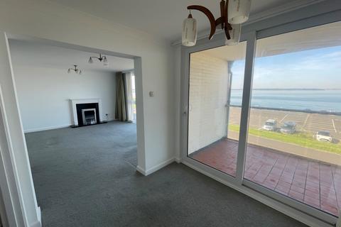 2 bedroom flat to rent, Solent Heights, Marine Parade East, Lee-on-the-Solent