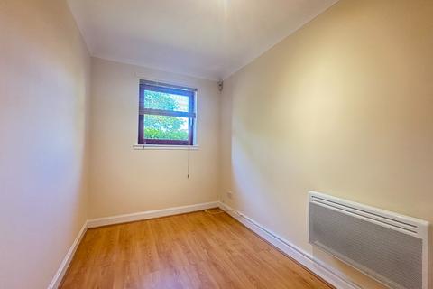 2 bedroom flat to rent, Caledonia Court, Paisley, Renfrewshire, PA3