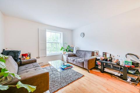 2 bedroom flat for sale, Chiswick High Road, Chiswick, London, W4